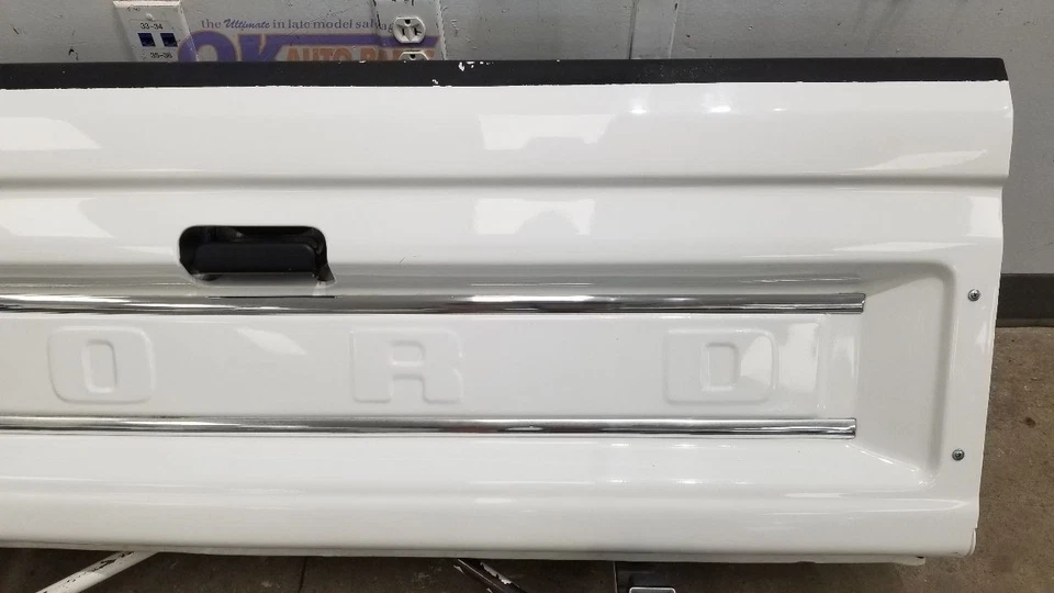92 FORD RANGER XLT REAR TAILGATE ASSEMBLY WHITE Foto 4 de 4