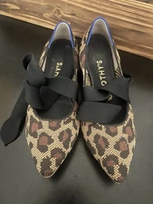 Rothys Size 7 Big Cats Black Pointed Toe Flats with Bow Ballet Shoes Flats