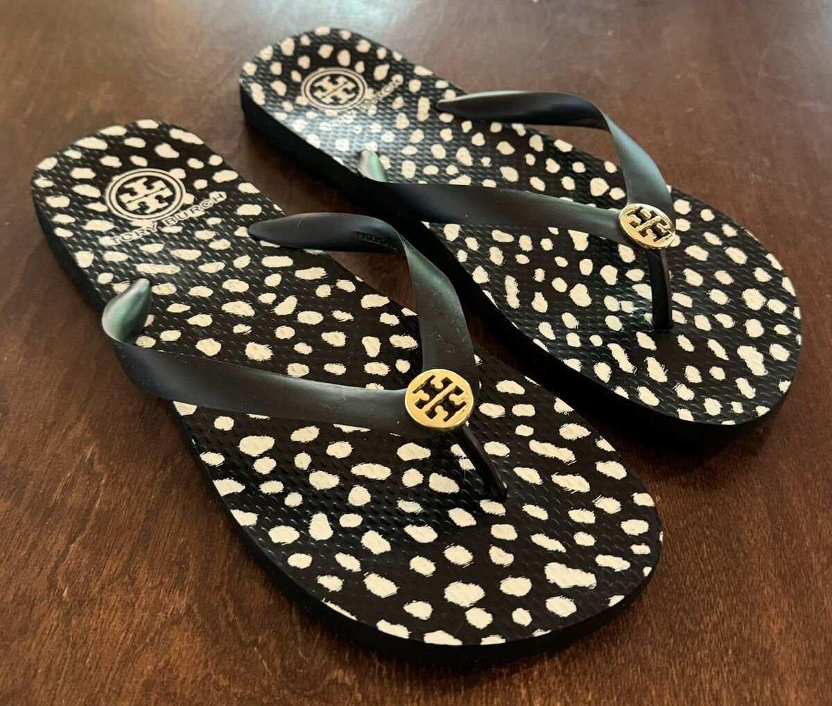 TORY BURCH Gold Logo SPOTTED PRINT Flip Flop BEACH SANDALS TORY BURCH Gold Logo SPOTTED PRINT Flip Flop BEACH SANDALS