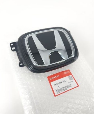 2018-2020 Honda Odyssey Front Emblem Radar Cover | 71125THRA11