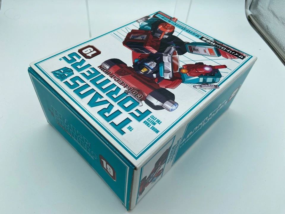 Transformers G1 2005 Perceptor MIB book collection 19 takara - Image 3 of 4