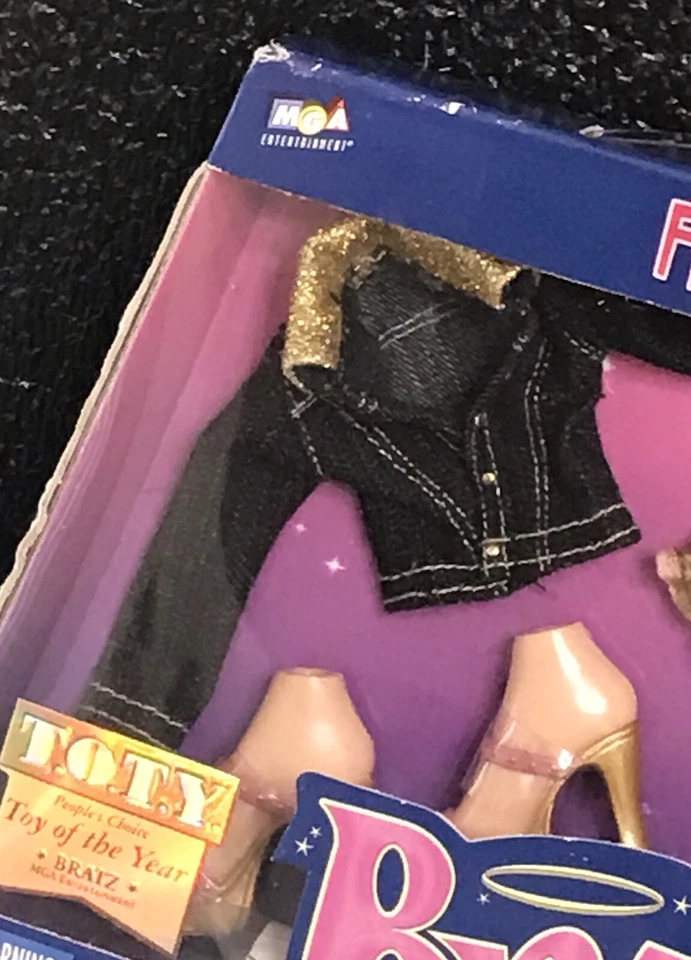 PACK DE MODA BRATZ PRIMERA FECHA, TRAJE COMPLETO DE BRATZ, ¡SIN PRECIO BASE, 2003! Foto 4 de 4