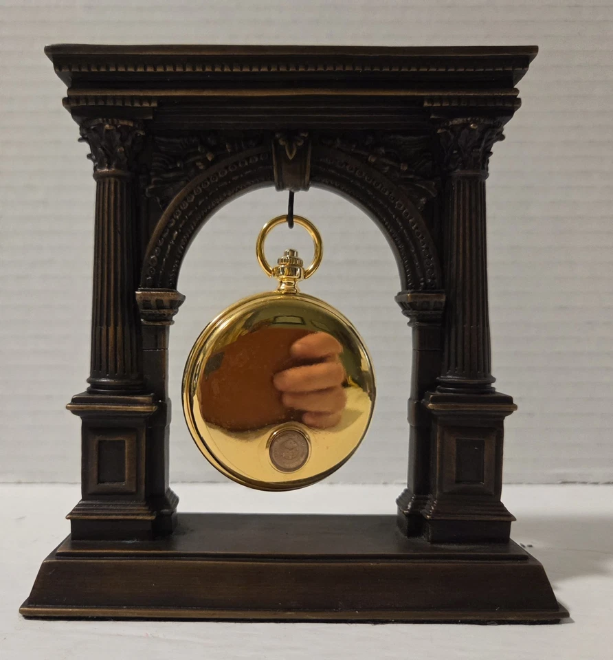 Franklin Mint Ancient Roman Coin Pocket Watch International Numismatic Society - Image 4 of 4