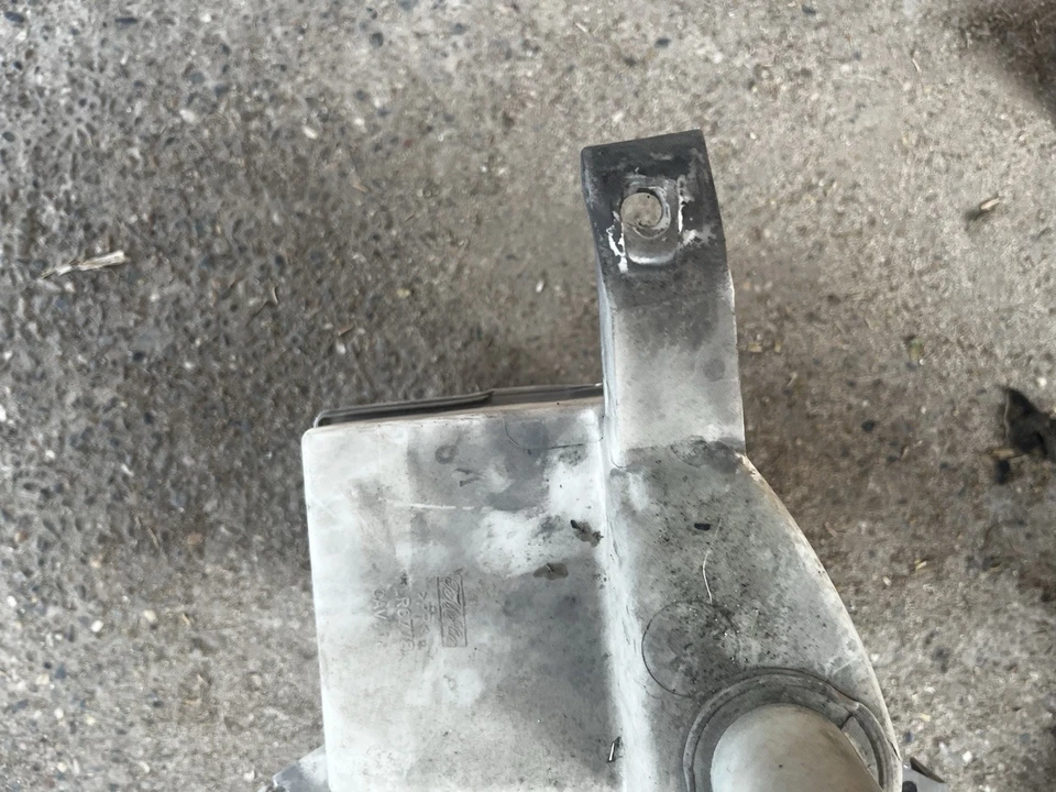 Ford Mustang 2005-2009 lavadora parabrisas líquido depósito botella fabricante original CIVA4 Foto 3 de 4