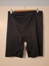 SPANX Thinstincts 2.0 High Waisted Mid Thigh Short Slimming Shapewear Black