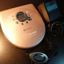 SONY Walkman D-E770 Portable CD Player Pink with Remote and Adapter