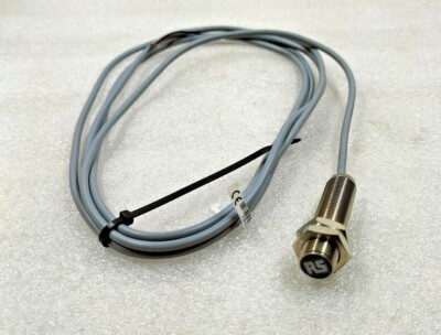 RS PRO 249-2243 BARREL STYLE PROXIMITY SENSOR PNP STYLE IP67-68 M12