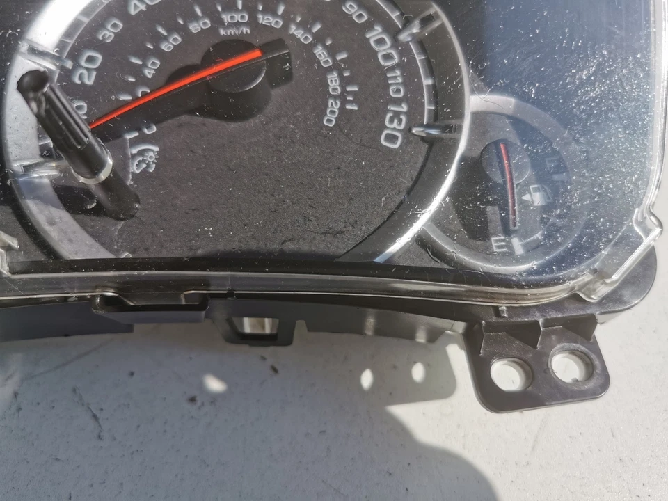 Grupo de instrumentos Suzuki Swift MK3 1.2 gasolina - 34110 68LC4 Speedo - 3411068LC4 Foto 4 de 4