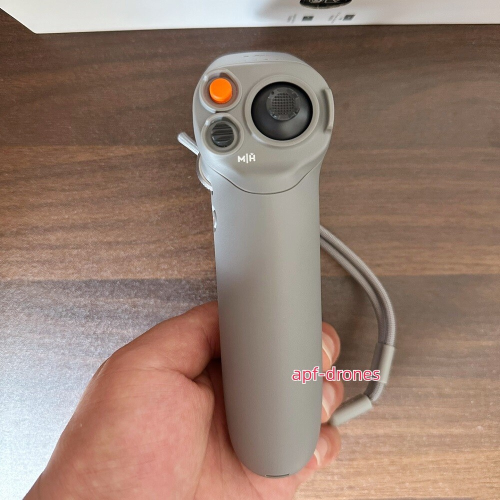 航空機 DJI - DJI RC Motion 2 Amazon.com: DJI RC Motion 2 - Immersive Smart Controller