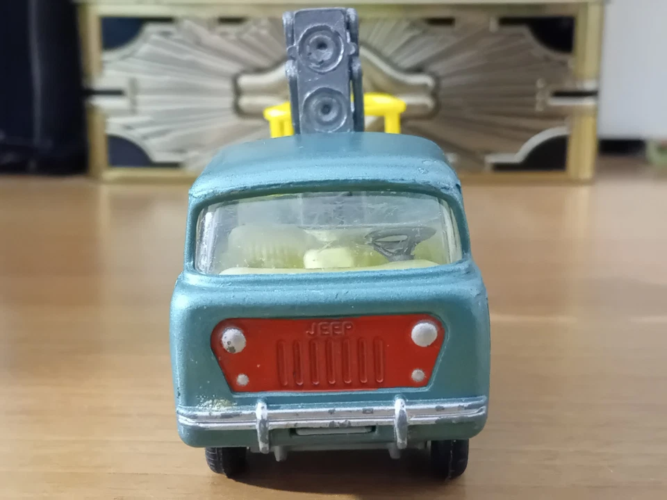 Corgi Toys 1:50, "Jeep FC-150". Camion Con Braccio Elevatore. Very Good Cond. - Immagine 3 di 4