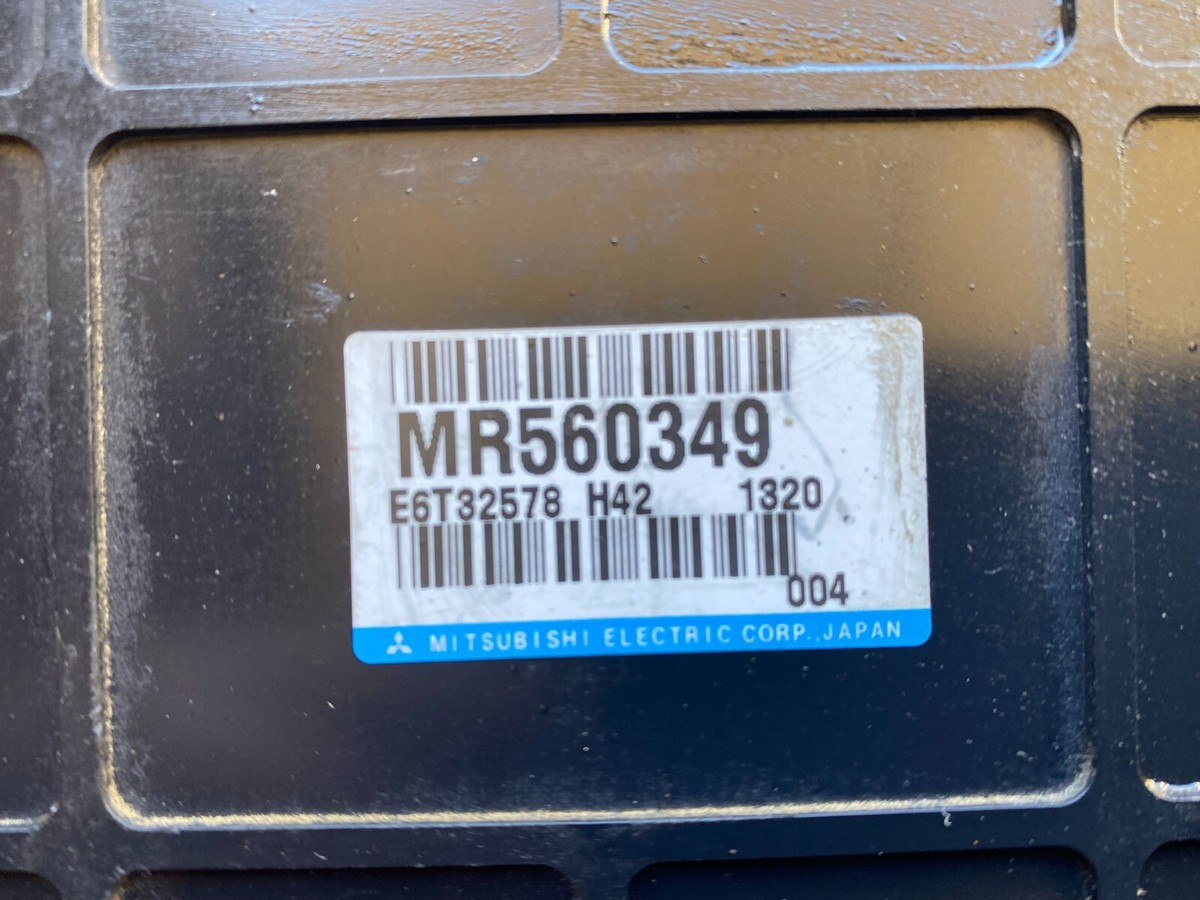 01 2001 MITSUBISHI MONTERO ENGINE COMPUTER 3.5L AT MR560349 TESTED
