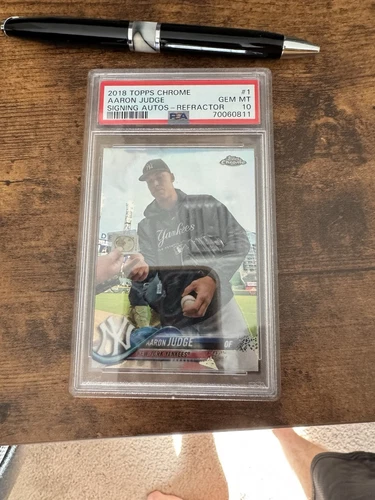 2018 Topps Chrome AARON JUDGE 1 Signing Autos Refractor Variation PSA 10 Gem MT