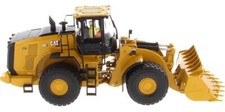 CAT Caterpillar 980 Wheel Loader Yellow w/ Operator High Line Series 1/50 Model