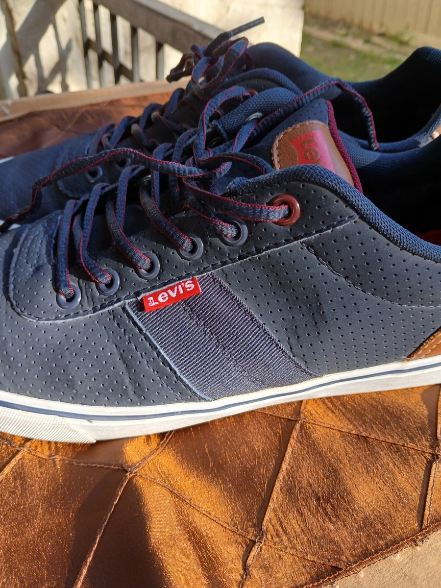 LEVIS Lancer Men's Sneakers Navy Burgundy Shoes Lace Up NiB Size 11 Used