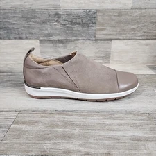 Walking Cradles Womens Ozzie Slip-On Shoes Womens Sz 5.5 Sandstone (WORN 1X)
