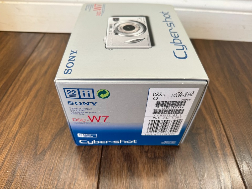 Sony Cybershot DSCW7 7.2mp 3x Optical Zoom Silver Compact Digital