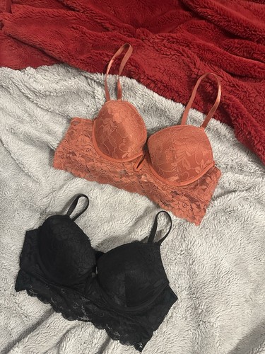 Marilyn Monroe Bras Lot of 2 Set Size 34C Black Rose Lace Padded Underwire - Picture 2 of 8