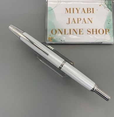 PILOT Vanishing Point Capless Decimo PEARL WHITE 18K EF Nib FCT-15SR-PWEF USED