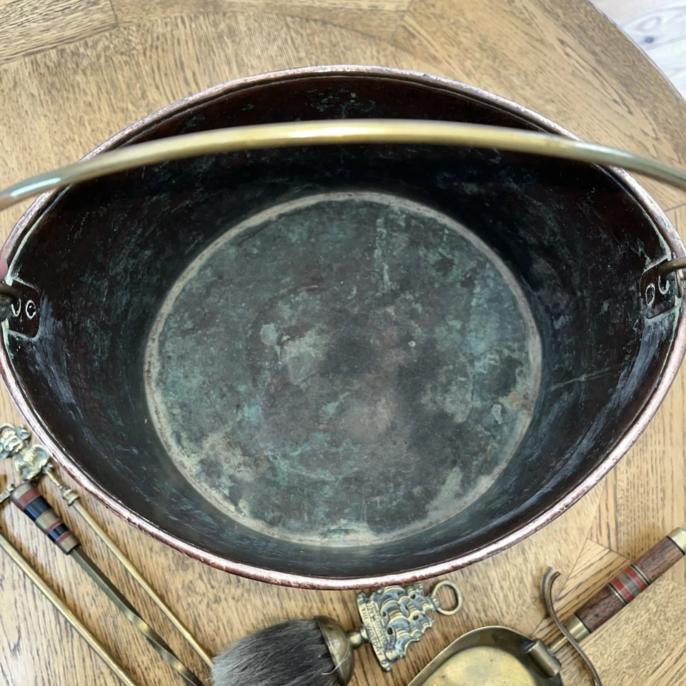 Antique Copper & Brass Coal / Log Scuttle. With Extras All In Excellent Cond - Image 3 of 4