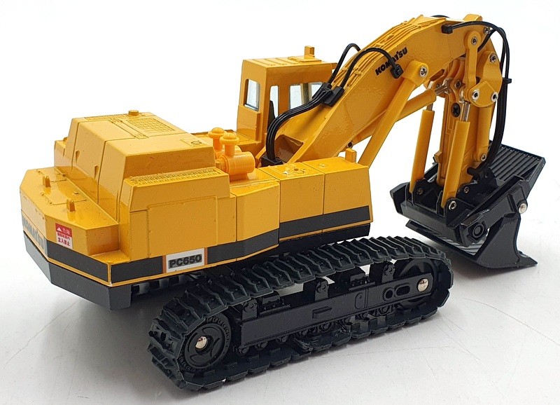 Shinsei 1/50 Scale Diecast 614 - Komatsu PC650 Loading