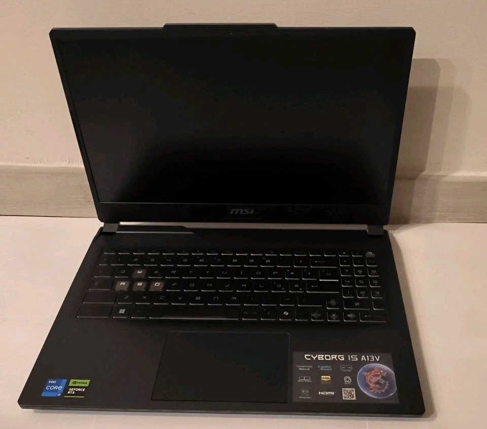 MSI Cyborg 15 A13VF,INTATTO,Notebook Gaming,144hz, 16GB RAM,1T SSD,rtxNVIDIA4060 - Immagine 2 di 4