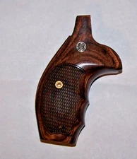 Smith & Wesson N Frame Round Butt Rosewood Fleur-de-Lis Combat Grip w/Medallions