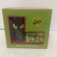 Dr.Seuss The Grinch 2 Pairs Socks And Glass 16 Oz 473 ml Combo
