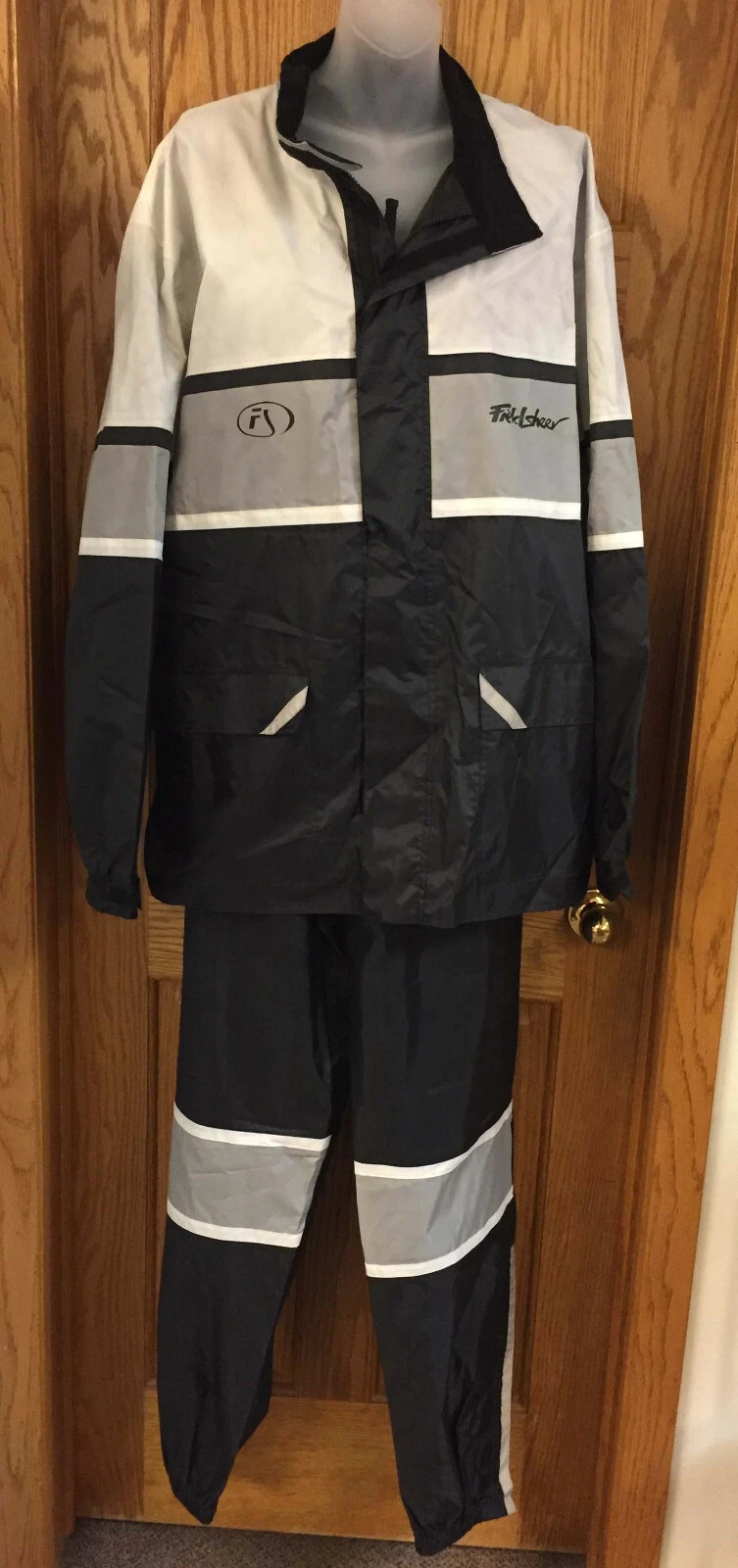 Fieldsheer Track Suit Pant & Jacket Set Wind Rain Black 3M Scotch Mens Size 2XL
Opens in a new windo