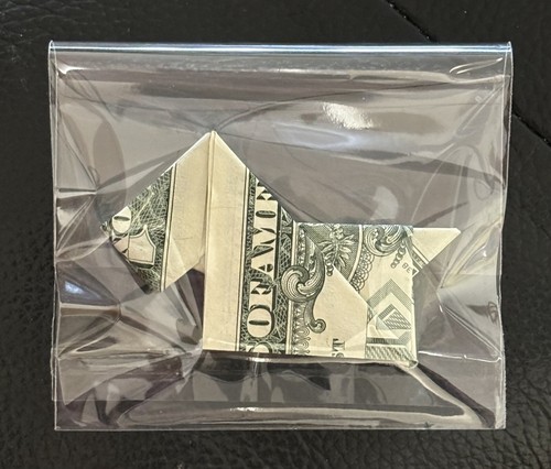 Origami Puppy Dog Carefully Folded Crisp New $1 Bill In A Cellophane Bag - Picture 2 of 2