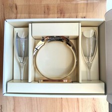 MOET & CHANDON  Champagne Pair Glasses & Ring Holder Set