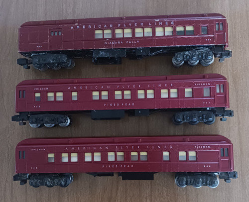 3 Red Am. Flyer Heavyweight Cars