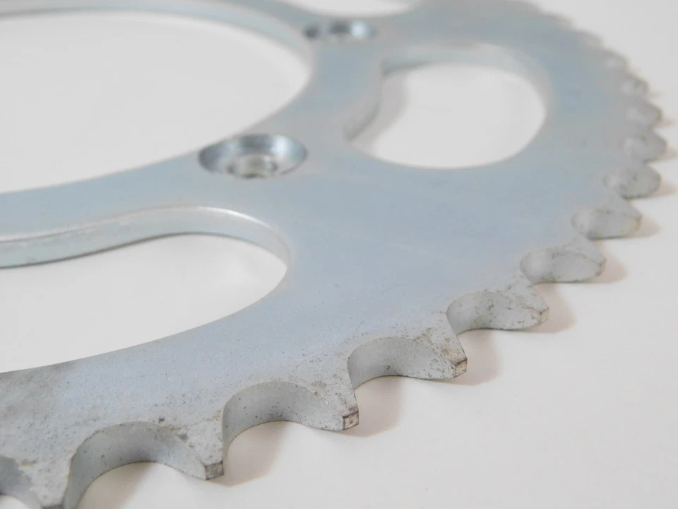 Piñón trasero Sunstar Honda 53T 428 H01-428-870R 1983-87 XL600R XL250S XR250 Foto 4 de 4