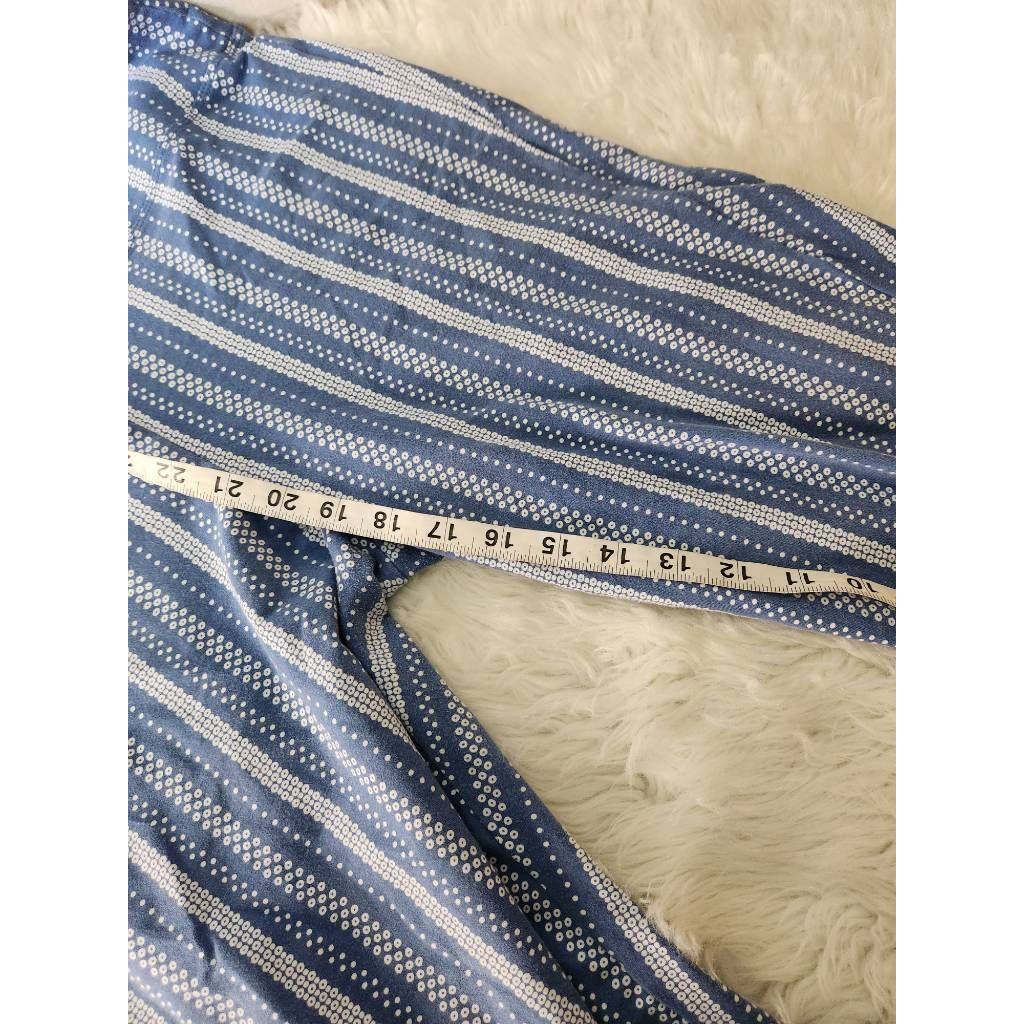 Suave Womens Revolutionary Tummy Control Capri Leggings Blue Stripe