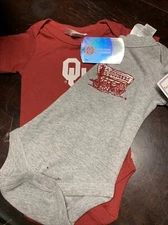 2 NCAA Oklahoma Sooners Lap Shoulder 1Pc Two Feet Ahead 12 mo. New!
