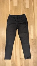 SO Women's High Rise Skinny Jegging Size 5 Stretch Solid Black Denim