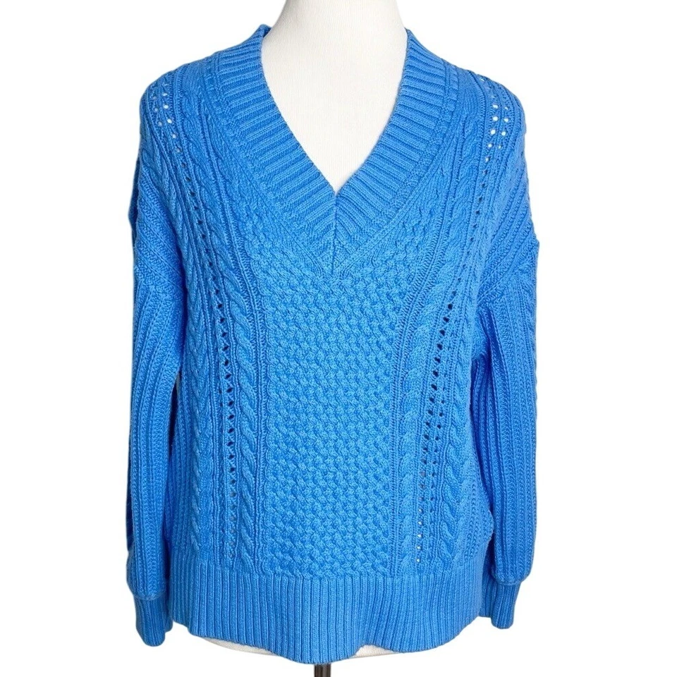 Suéter grueso de gran tamaño J Crew azul tejido con cable cuadrado cuello en V talla pequeña Foto 2 de 4