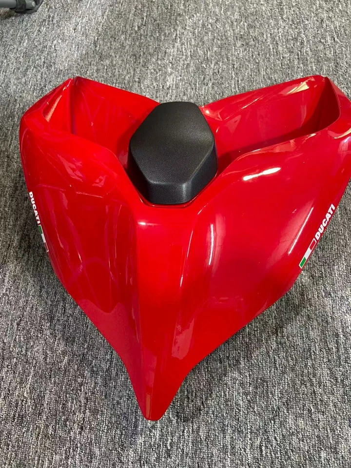 Cubierta de joroba trasera roja Fairin para Ducati Supersport 939 939S 950 950S Foto 4 de 4