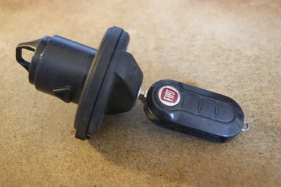 FIAT 500 FUEL FILLER CAP / PETROL LOCKABLE GENUINE PART