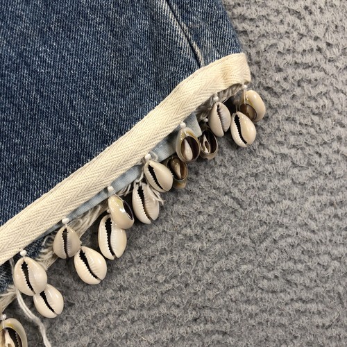Vintage Levis Jeans Outfit Damen mittelblau 501 Shorts Trucker Weste hergestellt in den USA - Bild 13 von 23