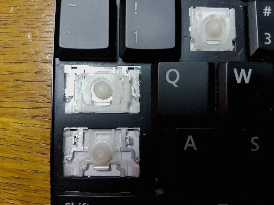 DELL PRECISION M6400 M6500 ANY BACK LIT KEY, SELLING SINGLE KEYS NOT KEYBOARD - Image 2 of 4