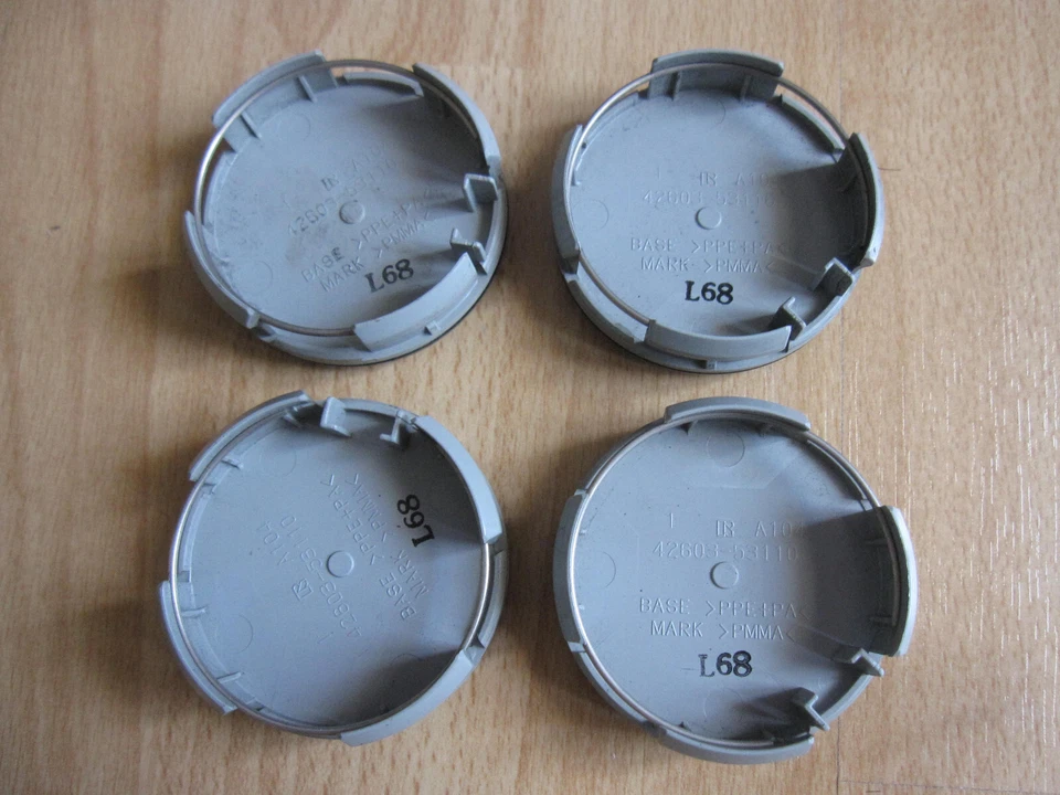 4x Tapas centrales originales OEM Lexus F-Sport 62 mm P/N 42603-53110 y 71A104-0010 Foto 3 de 3