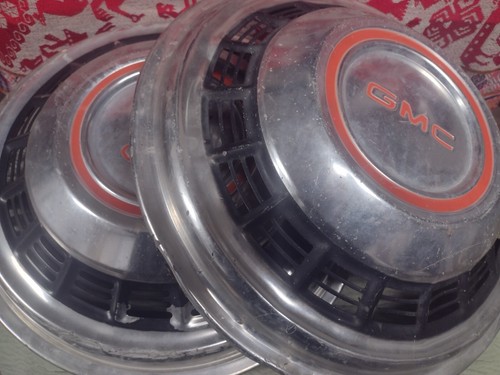 1970's? GMC Pickup Hubcaps "FREE SHIPPING"