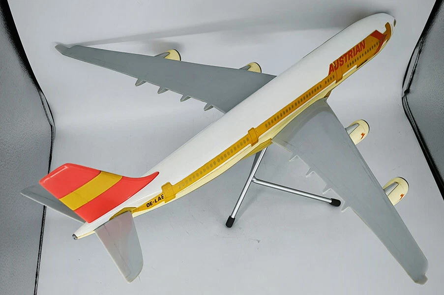 AUSTRIAN Airlines Airbus A340-200 Airplast Milano 1/100 vintage plastic model - Immagine 4 di 4