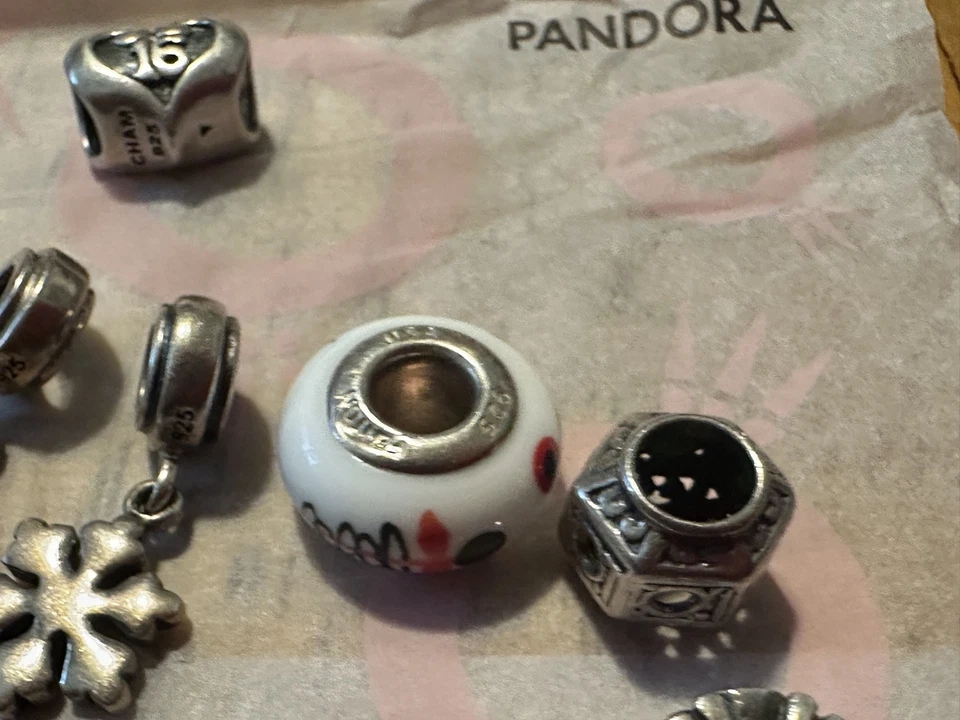 Lot of 8 Pandora & Fenton 925 Silver Charms Beads Basket & Murano / other 925 - Image 4 of 4