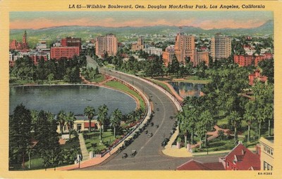 Vintage Wilshire Blvd MacArthur Park Los Angeles CA Postcard C.T. Colortone
