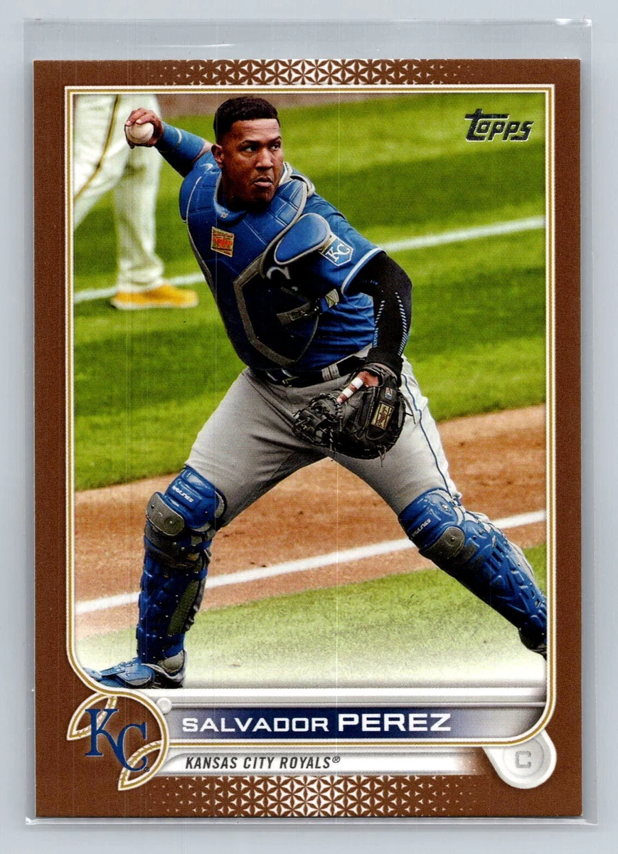 Salvador perez gold store jersey