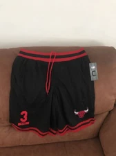 Chicago Bulls Dwayne Wade #3 basketball shorts unk brand NWT Size XL mens