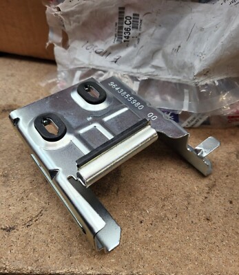 Citroen Berlingo Peugeot Partner (96-08) Air Filter Bracket 1436C0 NEW GENUINE