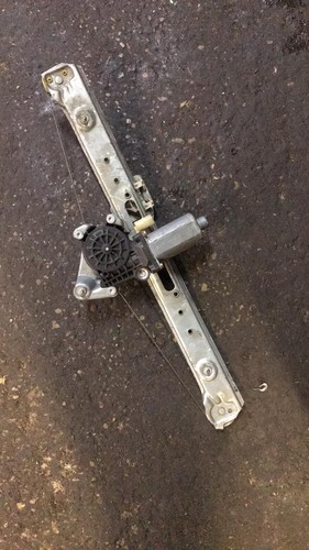 BMW 3 E46 1999 Fensterheber hinten links mit Motor 8200717