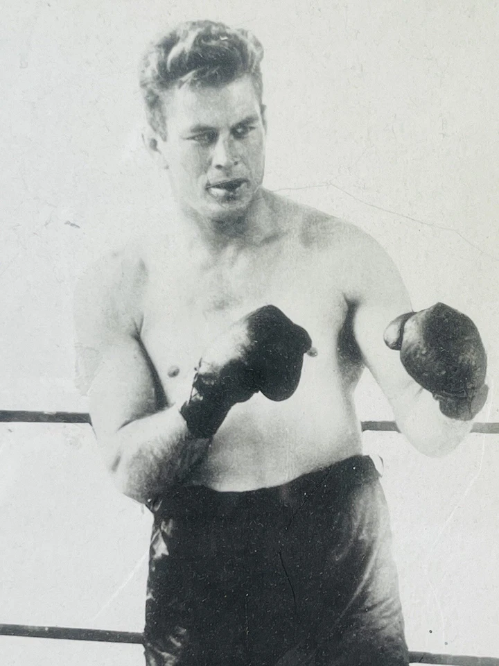 Hall Of Fame American Boxer Gene Tunney Signed B&W Boxing Photograph - Image 3 of 4